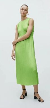 Arket Midi Dress Accordion Pleated Plisse Designer Luxury Chic Green Size M